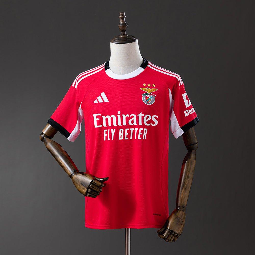 Benfica domicile 25/26 version Fan