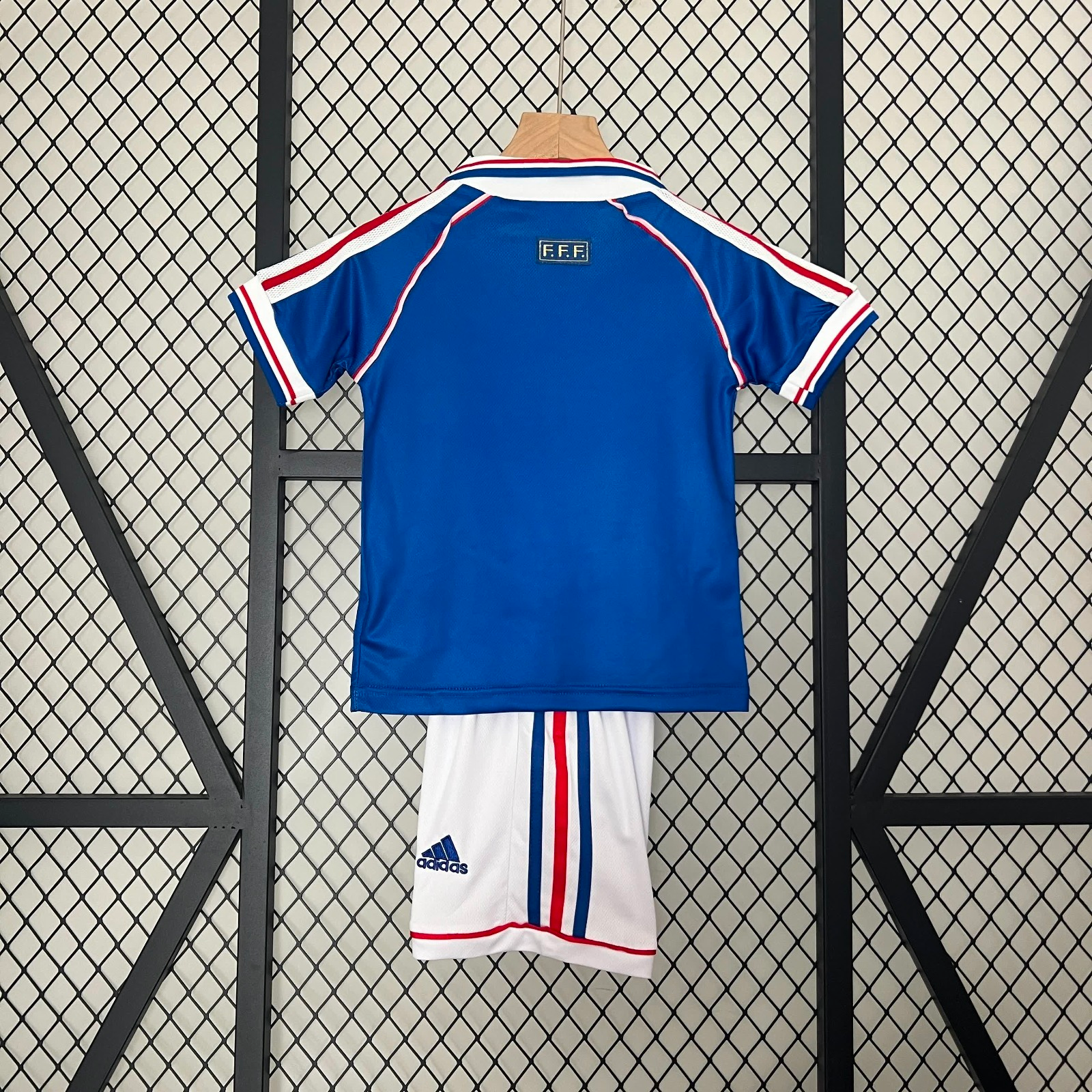 1998/1999 Ensemble Enfant France Rétro
