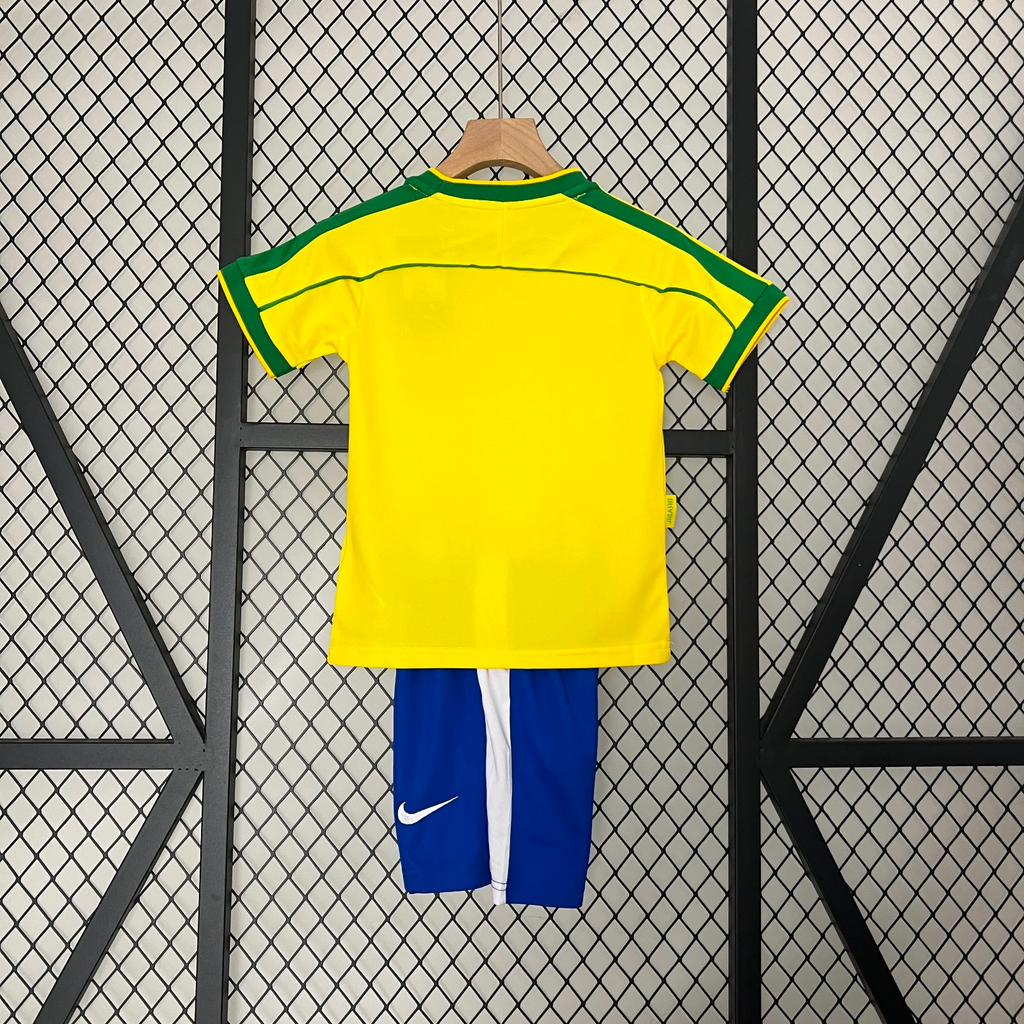 1998/1999 Ensemble Enfant Brésil Rétro