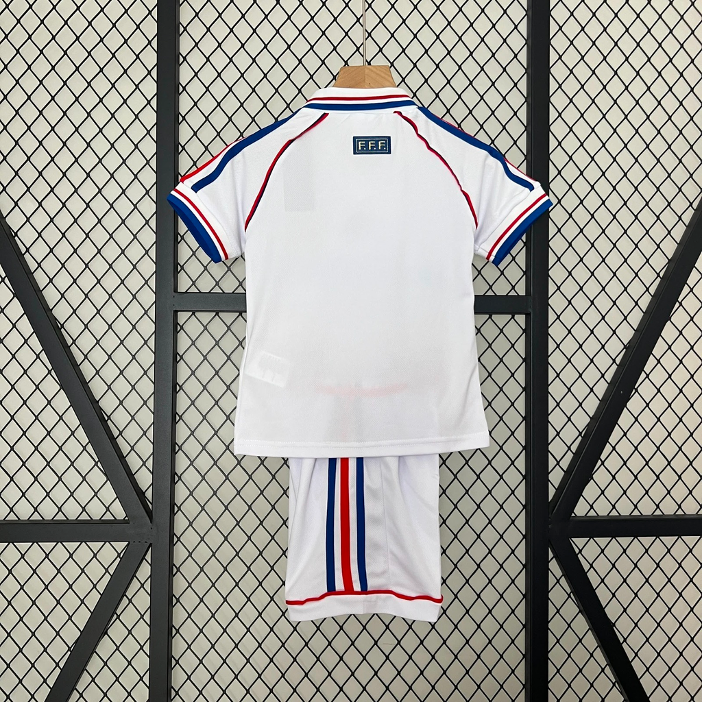 1998/1999 Ensemble Enfant France Rétro